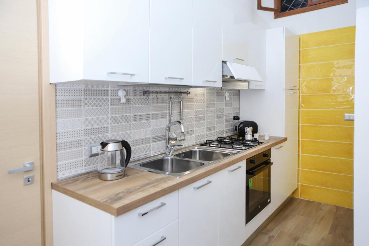 Tribunali Family Apartment By Wonderful Italy Napoli Eksteriør bilde